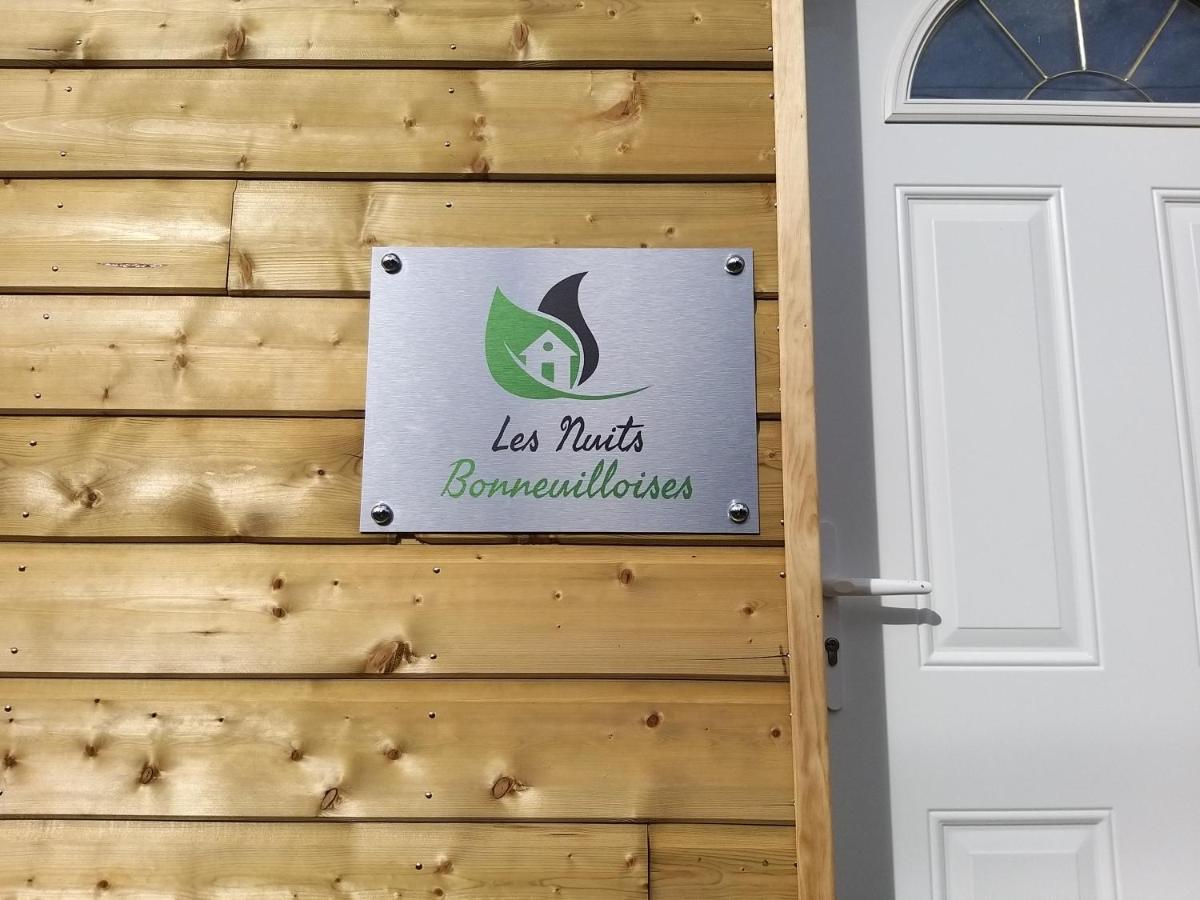 Villa Les Nuits Bonneuilloises Extérieur photo